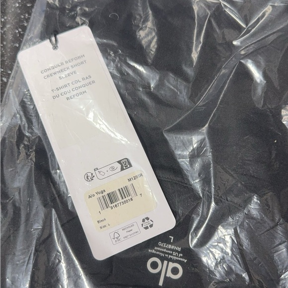 Alo Conquer Reform Crewneck Short Sleeve - Picture 3 of 3